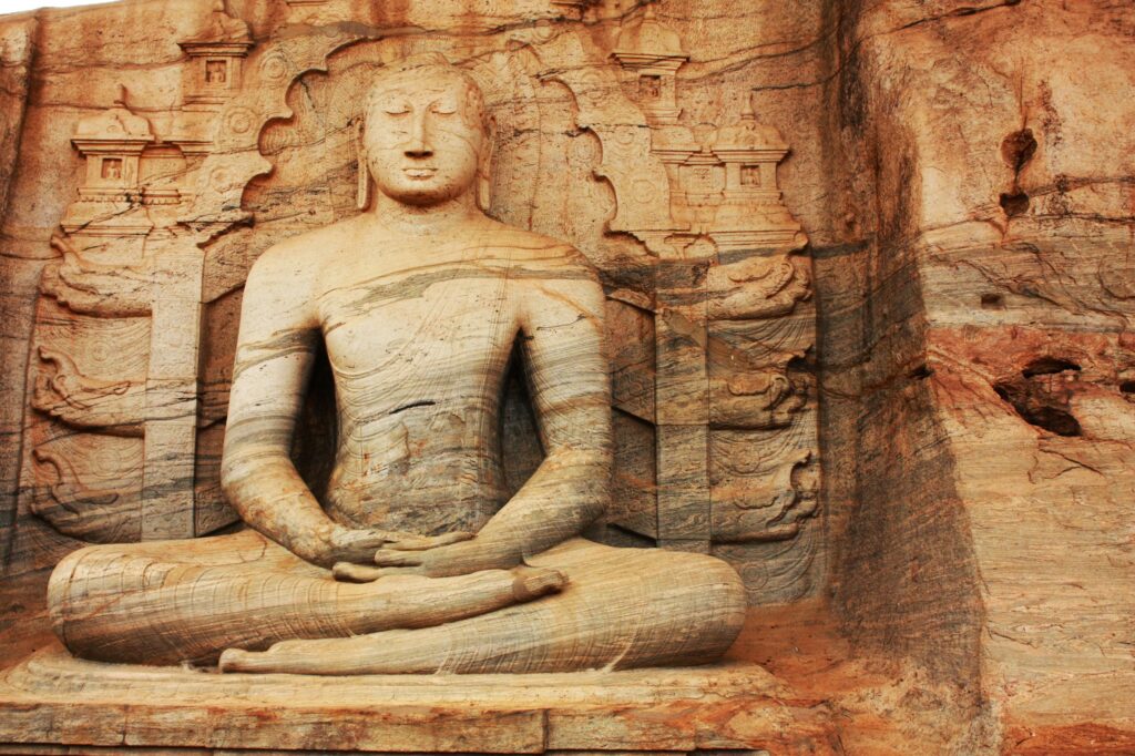 Load Budda - Colacs Tours